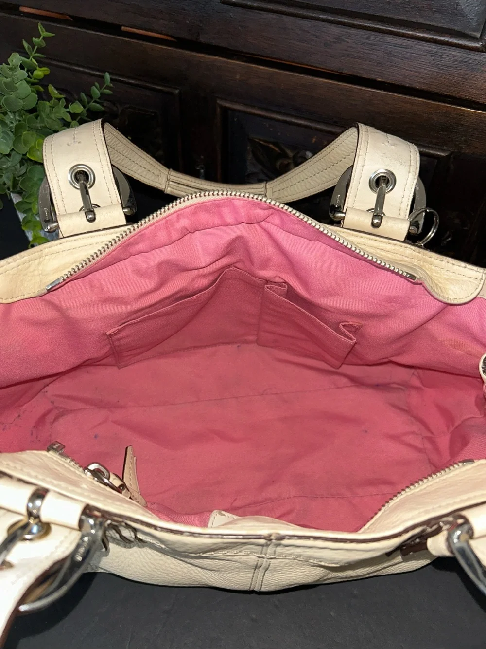 Coach F 13732 Cream Leather Shoulder Bag with Pink Charm